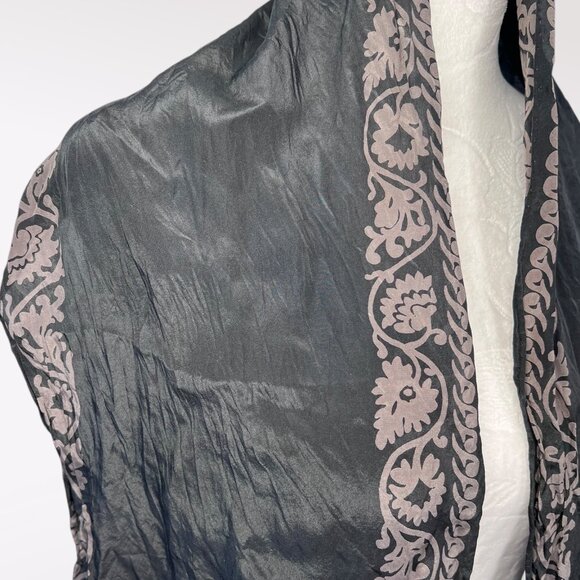 Liz Claiborne Vintage Silk Scarf Black Gray Floral Border 80s 90s Elegant Wrap - Picture 2 of 9
